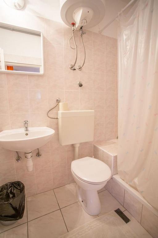 Ferienwohnung Robinson Erina Zarače Exterior foto
